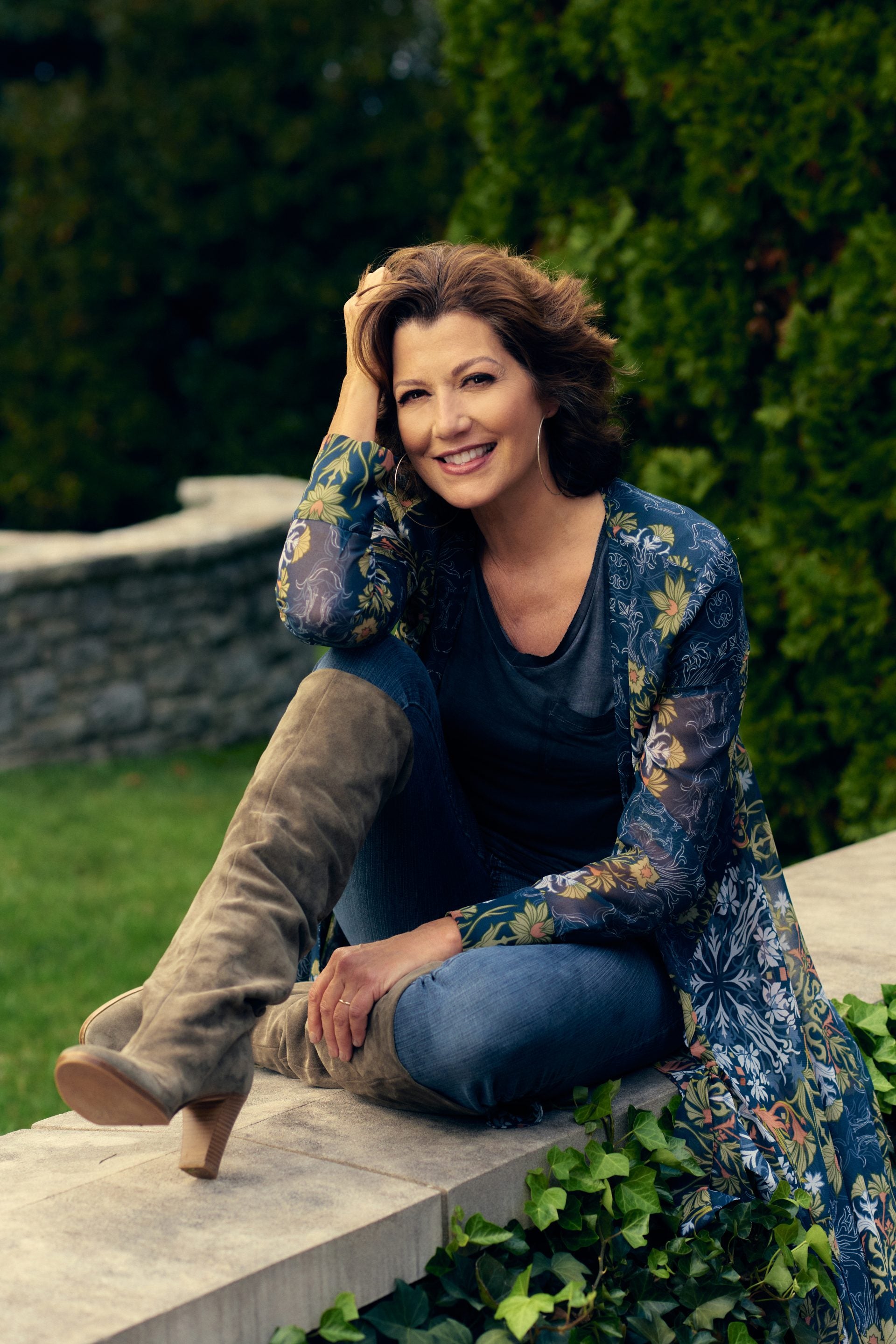 Amy Grant 'puts a little love in her heart' in her current tour - The ...