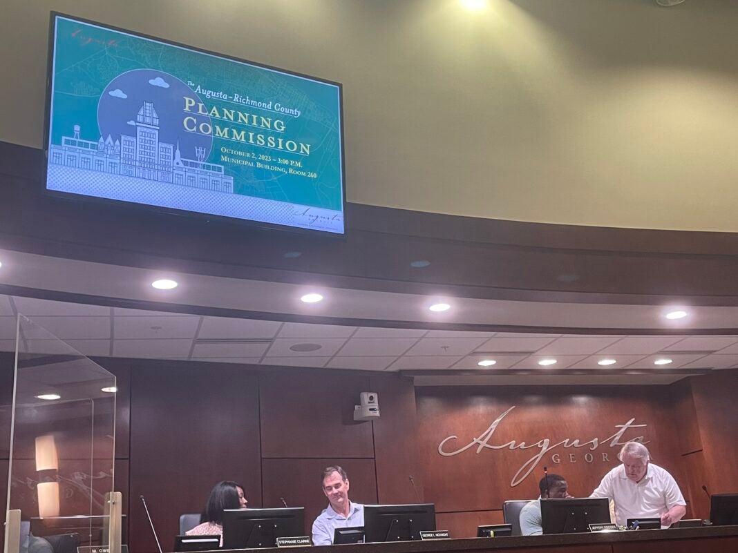 Augusta Planning Commission votes on apartment complex off Gordon