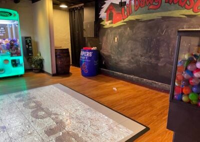 Top Dawg Tavern is an American restaurant/sports bar featuring live music, draft beer, cocktails and more. Staff photo by Danielle Wong Moores