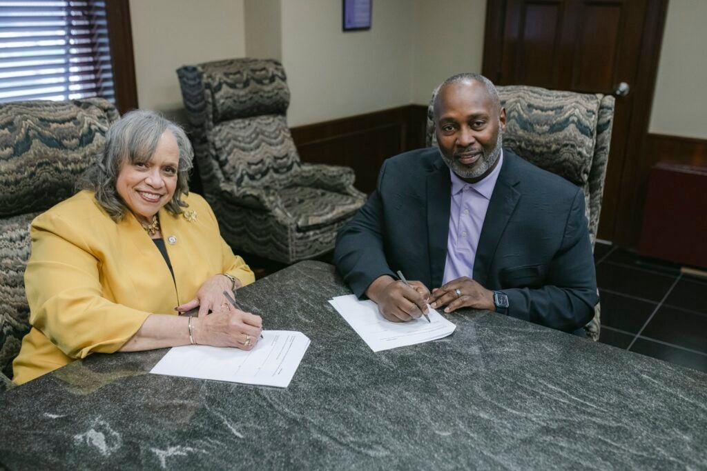 In 2022, SRNS Executive Vice President Sean Alford presented Cheryl Evans Jones, President of Paine College, with a donation after establishing a memorandum of understanding agreement for internship and professional development opportunities for Paine College students at the Savannah River Site.