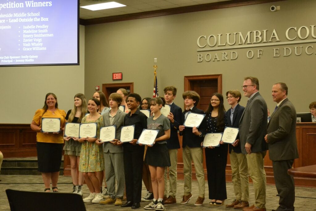 The Lakeside Middle School students took 2nd place in the Meeting of the Minds, 5th place in engineering and 5th place Lead Outside the Box. The students who were recognized were: McKayla Benjamin, Adain Cox, Emma Cox, Logan Cox, Arya Doshi, Peter Kenny, Isabelle Pendley, Madeline Smith, Emery Smitherman, Zavier Voigt, Vash Wahley and Grace Williams. Pictured with the students are LMS Principal Jeremy Medline and Superintendent Dr. Steven Flynt. Staff photo by Stephanie Hill