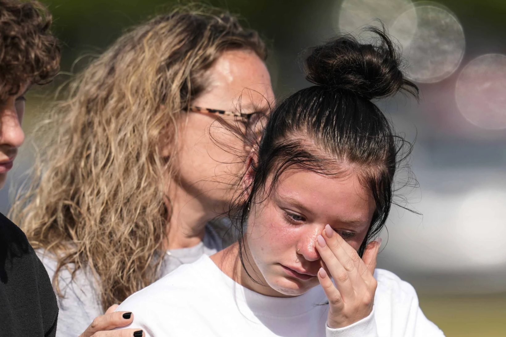 photo of the aftermath of the school shooting in Georgia