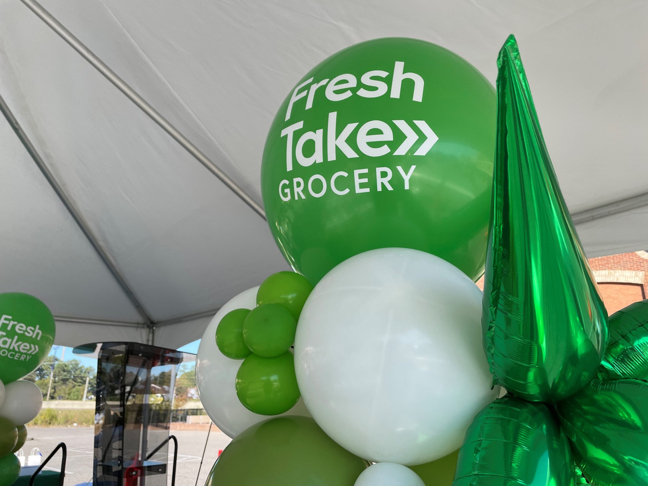 FreshTake Grocer groundbreaking balloons