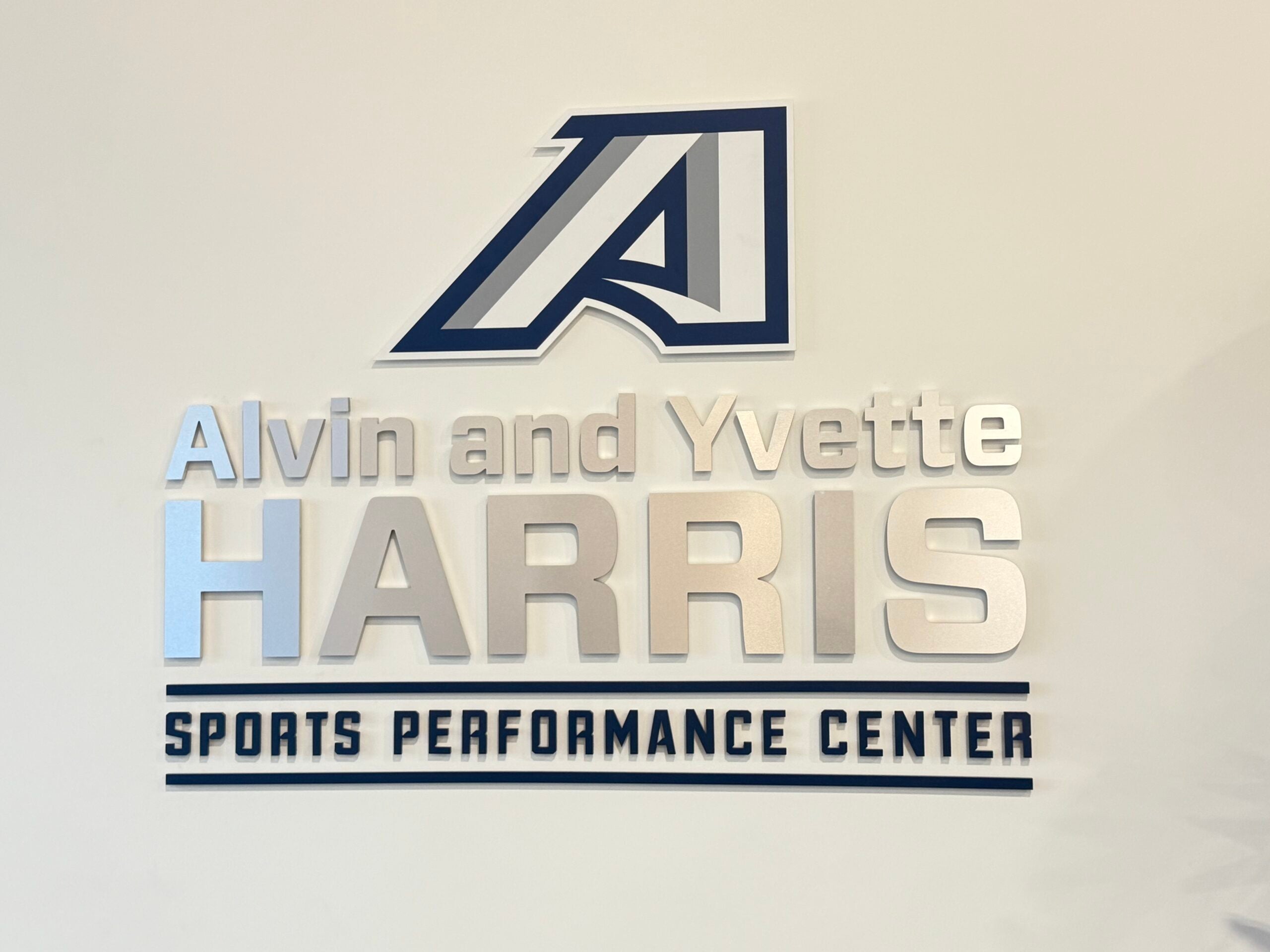 logo au performance center