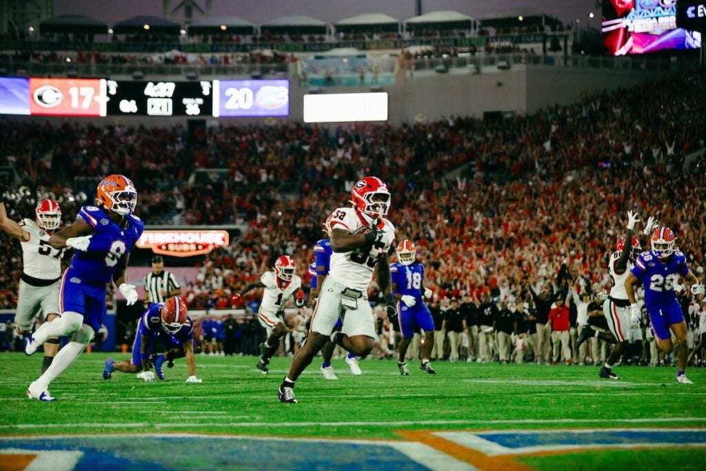 The Georgia Bulldogs managed to hang on during the game on Saturday to defeat Florida 24-20 at the "World's Largest Outdoor Cocktail Party" in Jacksonville.