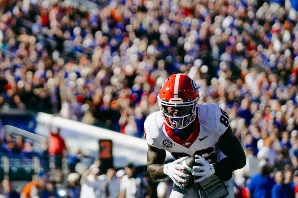 The Georgia Bulldogs managed to hang on during the game on Saturday to defeat Florida 24-20 at the "World's Largest Outdoor Cocktail Party" in Jacksonville.