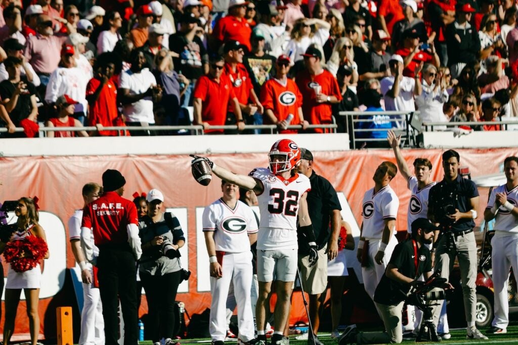 The Georgia Bulldogs managed to hang on during the game on Saturday to defeat Florida 24-20 at the "World's Largest Outdoor Cocktail Party" in Jacksonville.