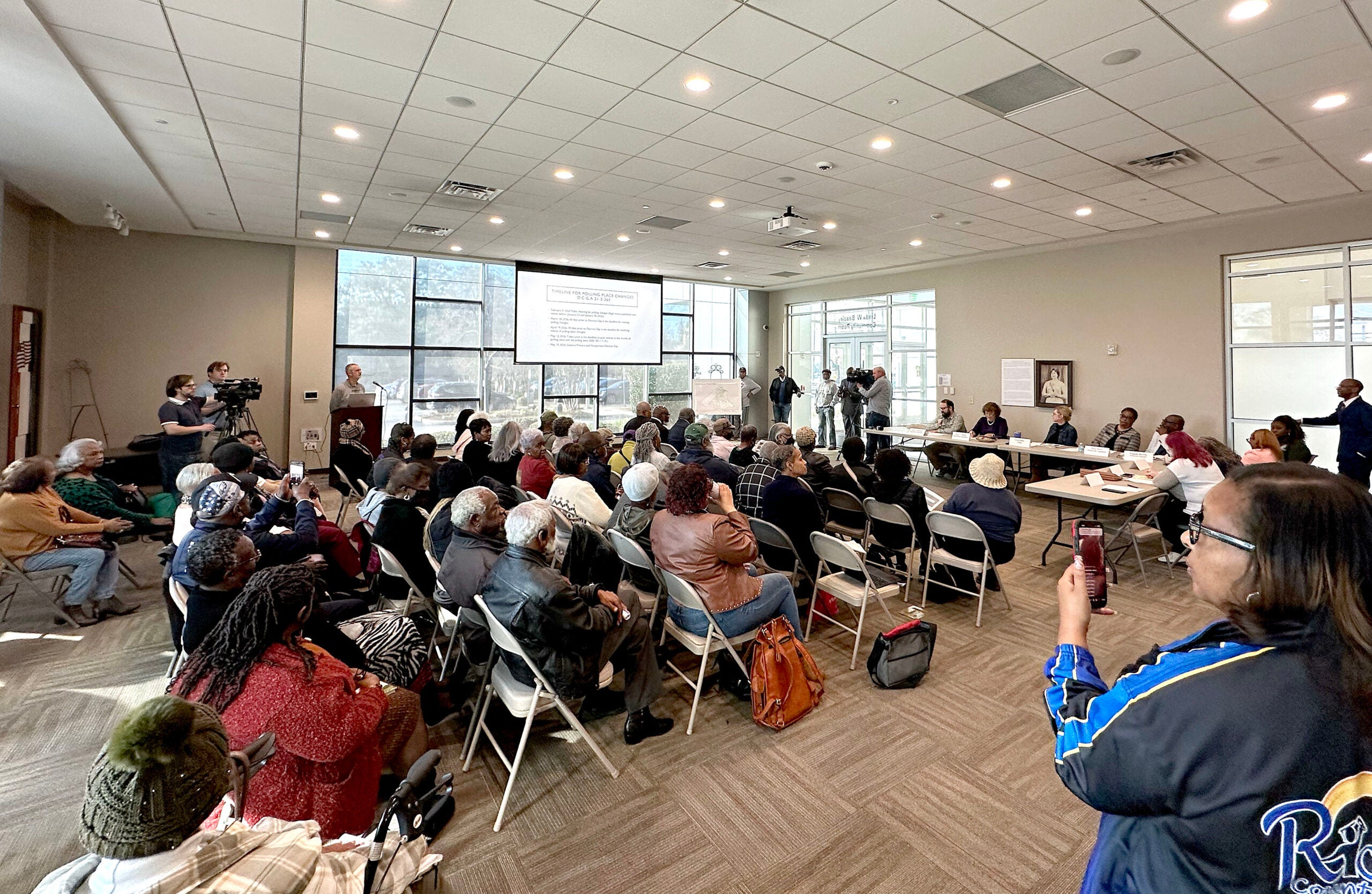 About 100 people turned out at a Monday called Richmond County Board of Elections meeting. Staff photo by Susan McCord